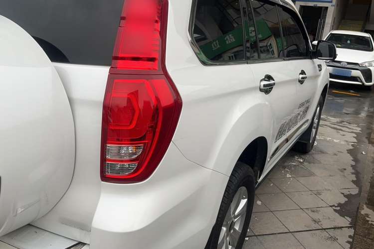 Used Haval H9 2022 2.0T Gasoline 4x4 Luxury 7-Seater Exterior 3