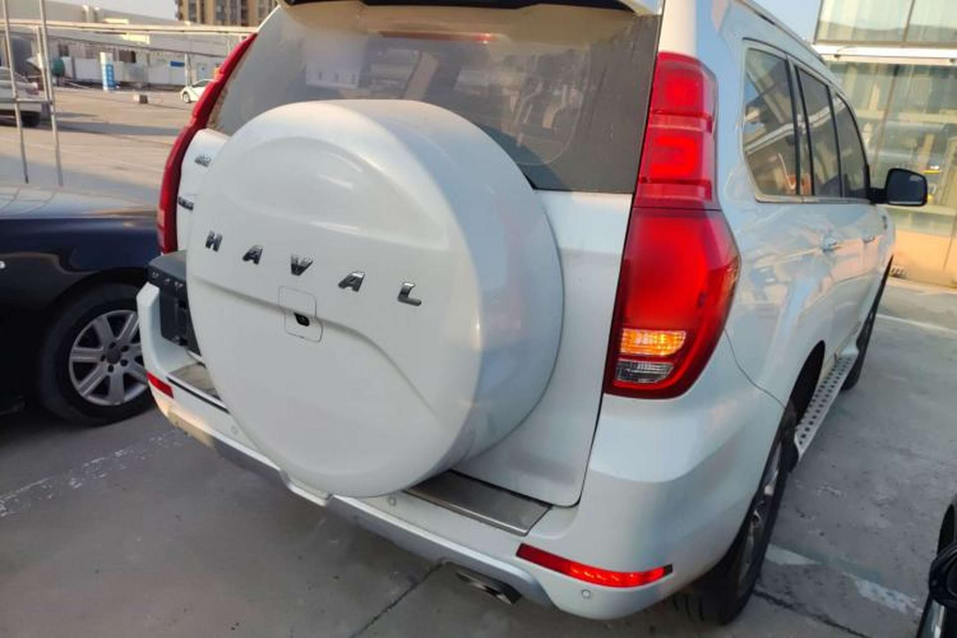 Used Haval H9 2022 2.0T Gasoline 4x4 Elite Model 5 Seats Exterior 5
