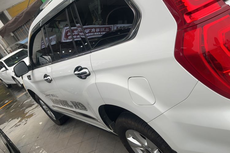 Used Haval H9 2022 2.0T Gasoline 4x4 Luxury 7-Seater Exterior 5