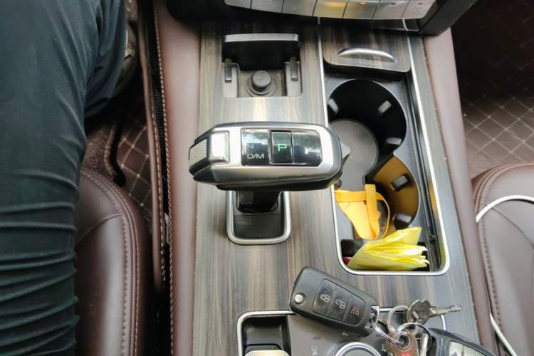 Used Haval H9 2022 2.0T Gasoline 4x4 Smart Enjoyment Version 5 Seats Gear Lever