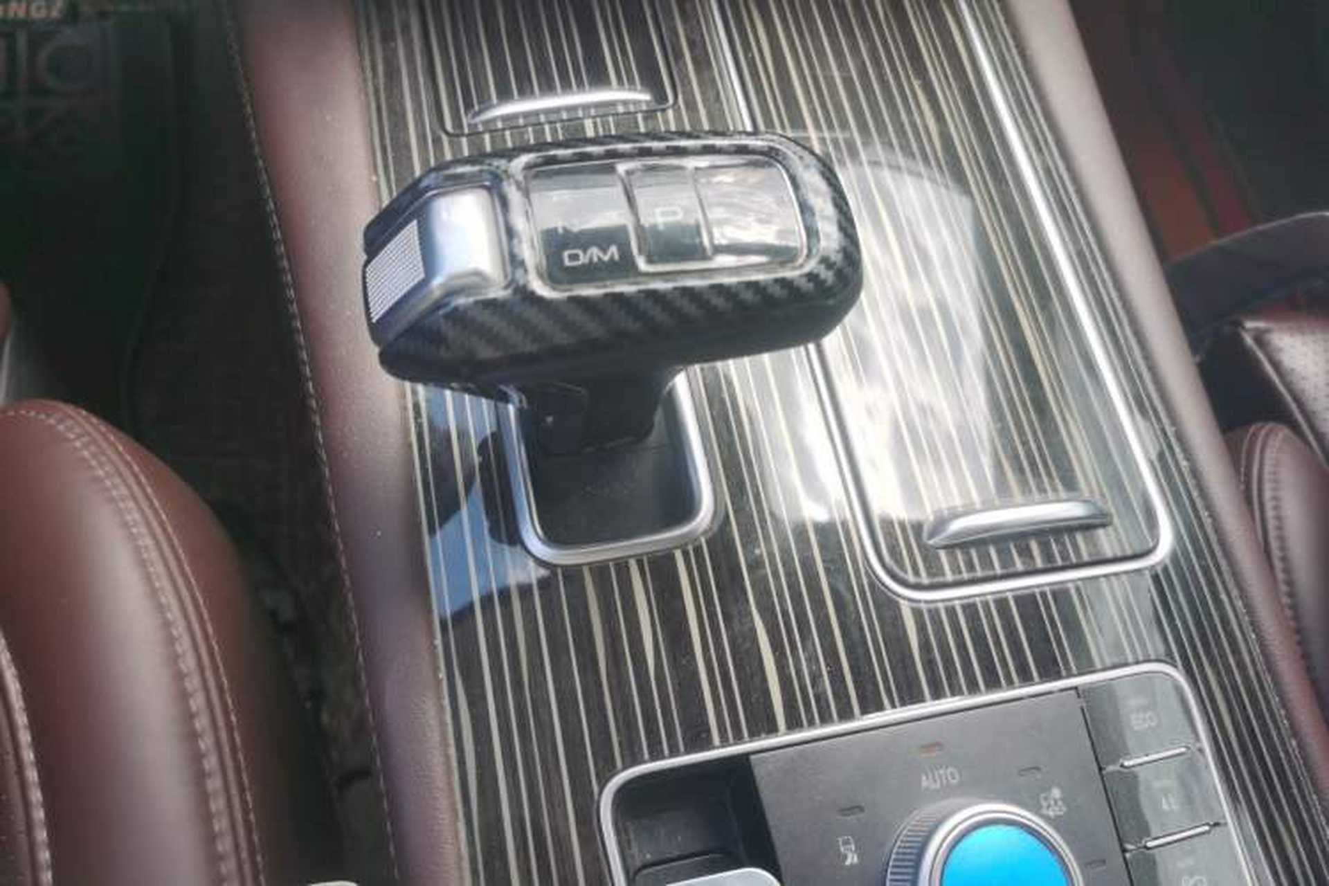 Used Haval H9 2022 2.0T Gasoline 4x4 Premium 5-Seater Gear Lever