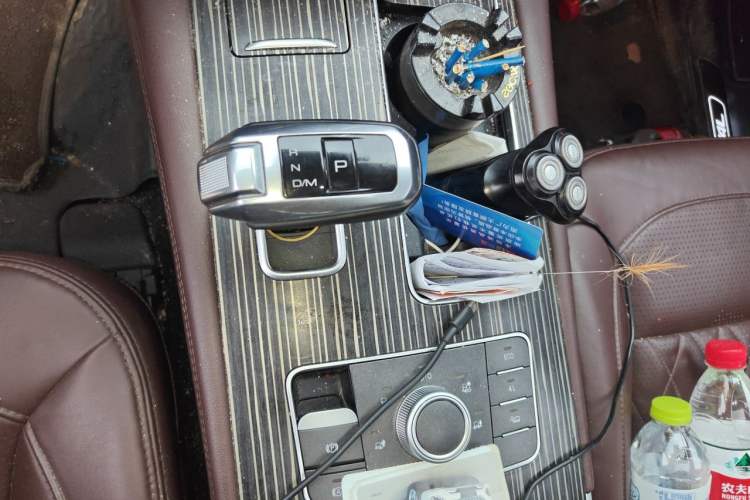 Used Haval H9 2022 2.0T Gasoline 4x4 Luxury 7-Seater Gear Lever