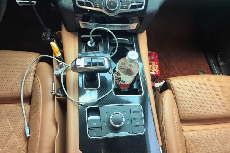 Used Haval H9 2022 2.0T Gasoline 4x4 Premium 5-Seater Gear Lever