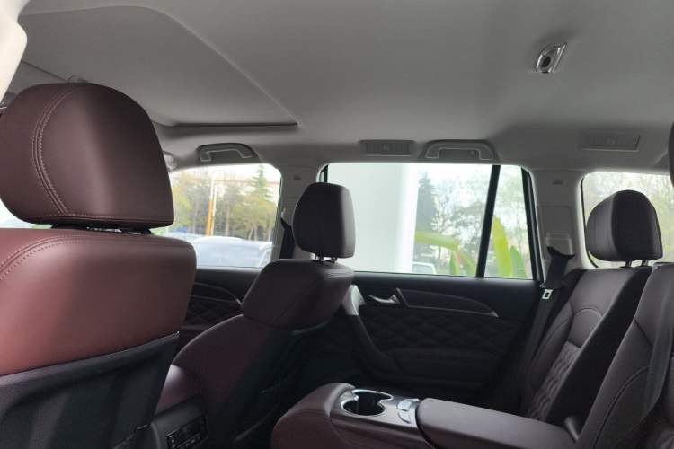 Used Haval H9 2022 2.0T Gasoline 4x4 Smart Enjoyment Version 5 Seats Headliner
