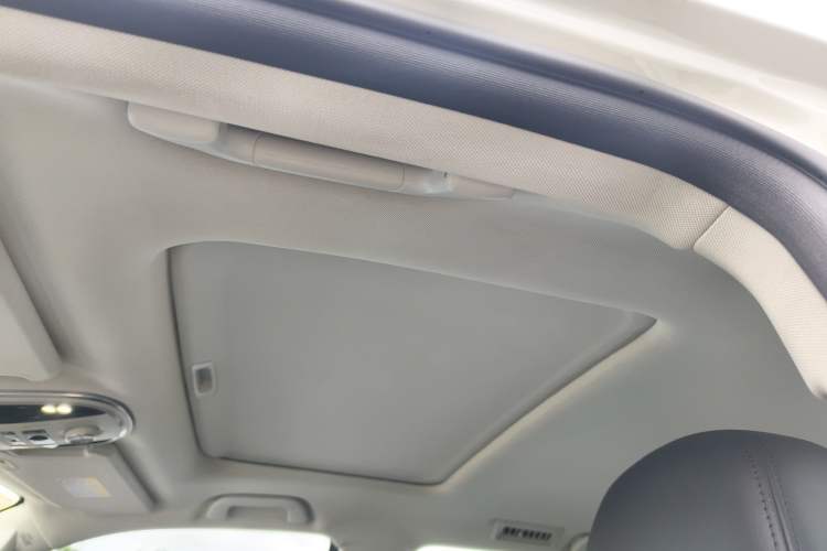 Used Haval H9 2022 2.0T Gasoline 4x4 Comfort Version 7 Seats Headliner