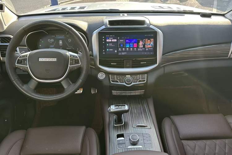 Used Haval H9 2022 2.0T Gasoline 4x4 Premium 5-Seater Interior 1