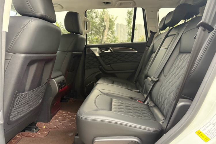 Used Haval H9 2022 2.0T Gasoline 4x4 Comfort Version 7 Seats Interior 3