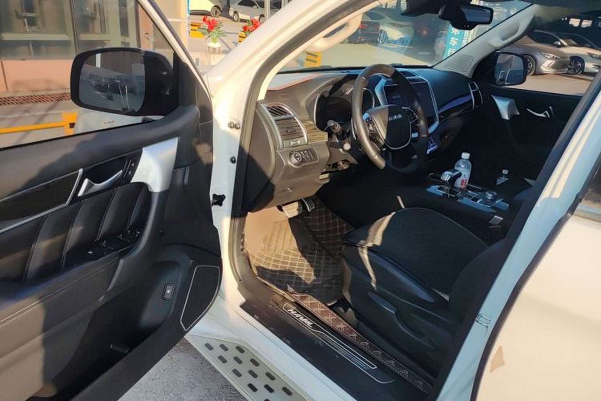 Used Haval H9 2022 2.0T Gasoline 4x4 Elite Model 5 Seats Interior 3