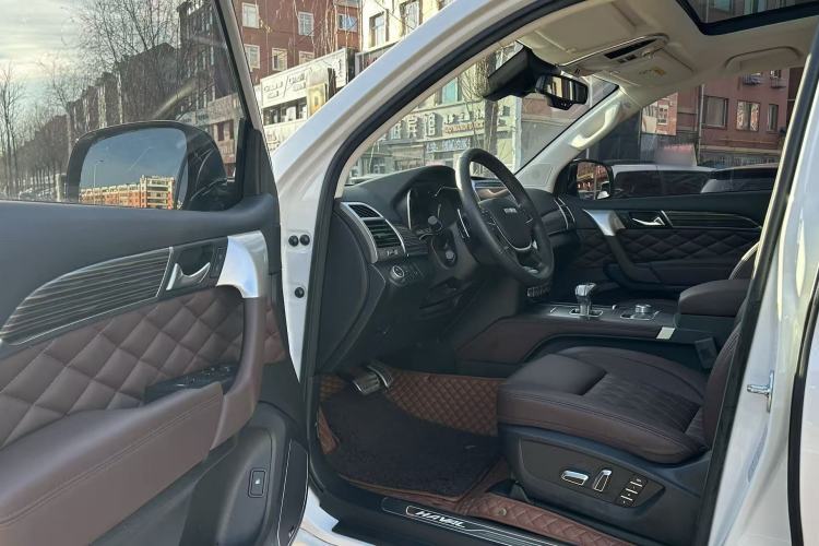 Used Haval H9 2022 2.0T Gasoline 4x4 Premium 5-Seater Interior 3