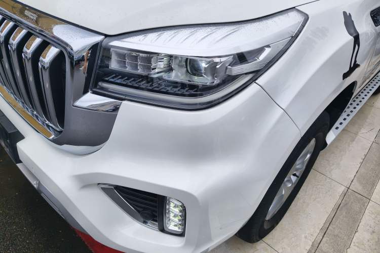 Used Haval H9 2022 2.0T Gasoline 4x4 Comfort Version 7 Seats Left Front Headlight