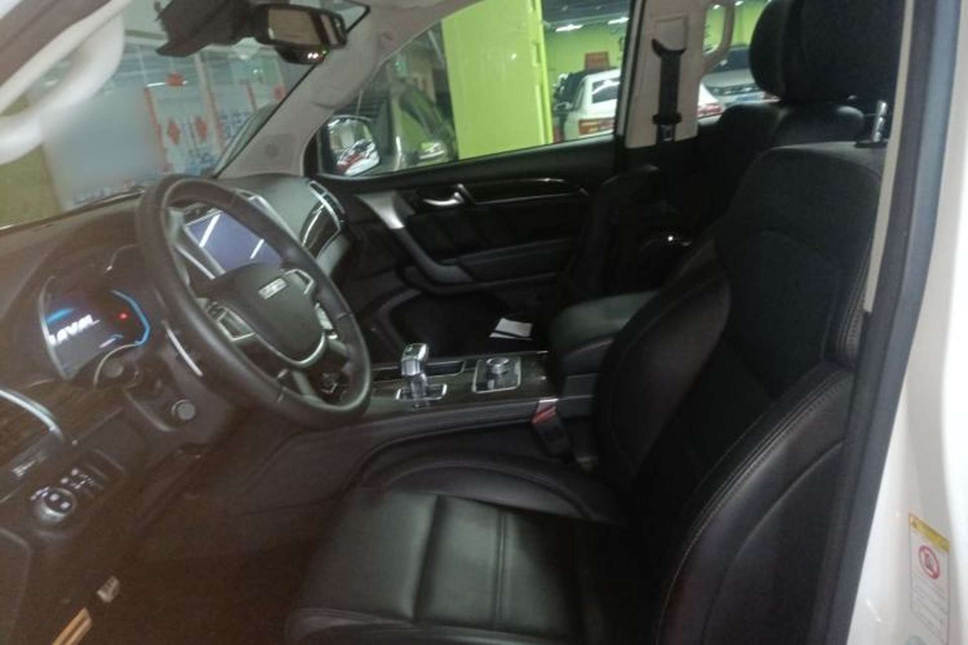 Used Haval H9 2022 2.0T Gasoline 4x4 Elite Model 5 Seats Left Front Seat