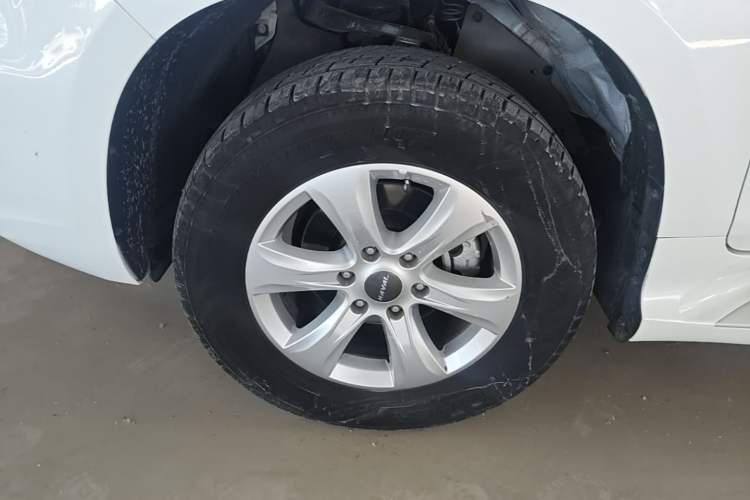 Used Haval H9 2022 2.0T Gasoline 4x4 Smart Enjoyment Version 5 Seats Left Front Wheel Hub