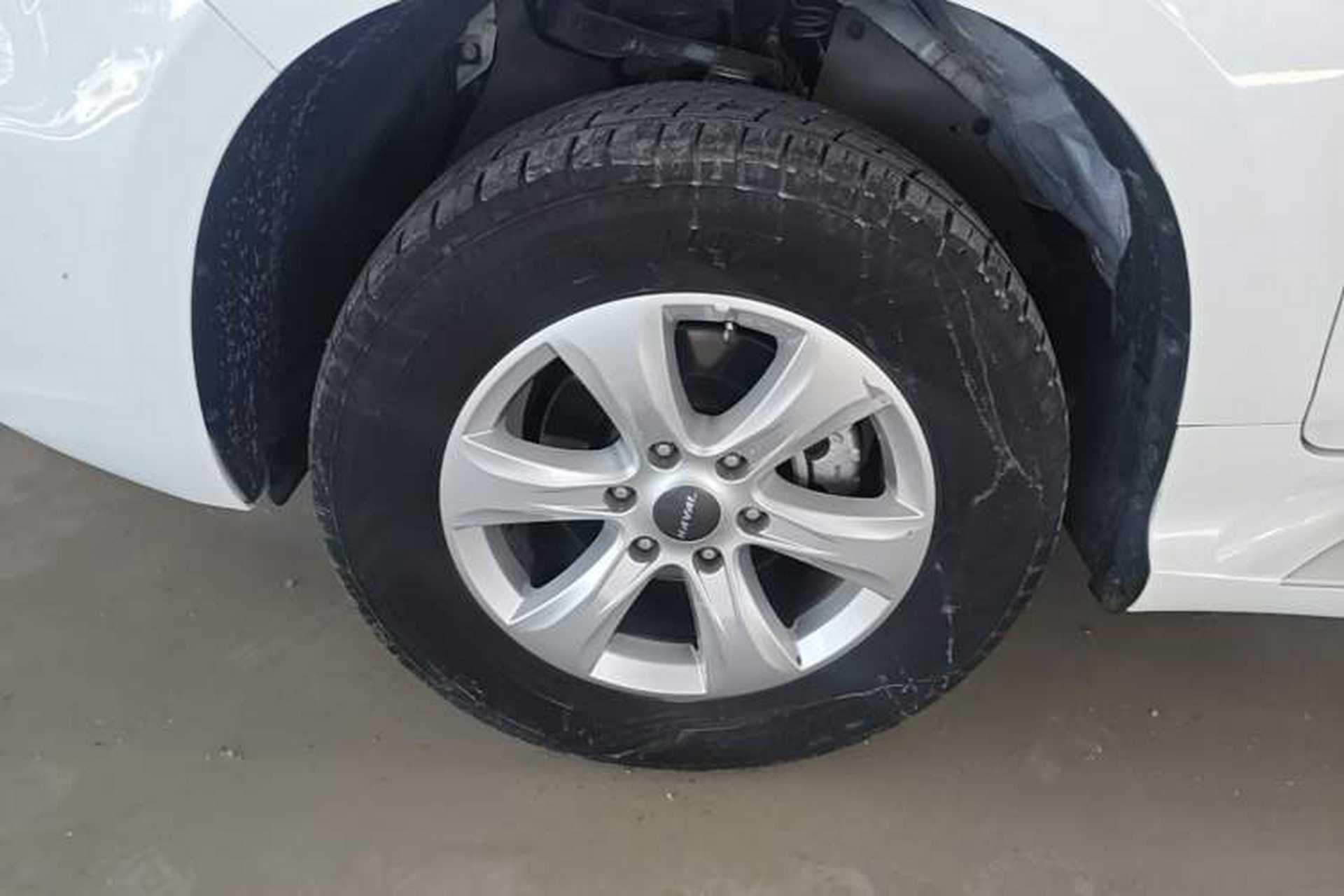 Used Haval H9 2022 2.0T Gasoline 4x4 Smart Enjoyment Version 5 Seats Left Front Wheel Hub