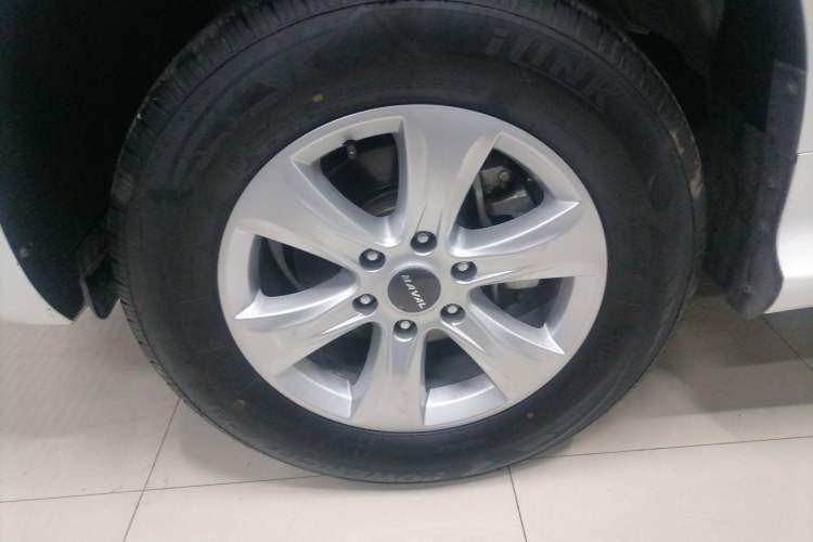 Used Haval H9 2022 2.0T Gasoline 4x4 Smart Enjoyment Version 5 Seats Left Front Wheel Hub