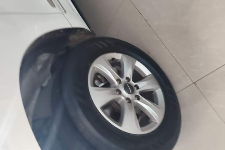 Used Haval H9 2022 2.0T Gasoline 4x4 Luxury 7-Seater Left Front Wheel Hub
