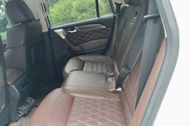 Used Haval H9 2022 2.0T Gasoline 4x4 Smart Enjoyment Version 5 Seats Left Rear Seat