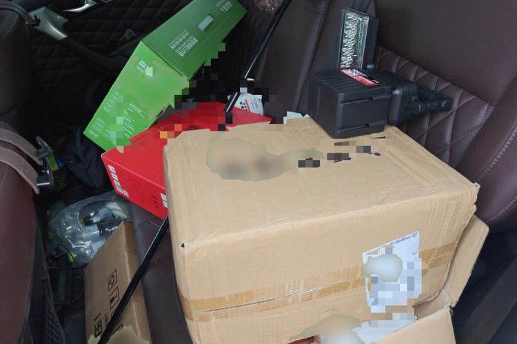 Used Haval H9 2022 2.0T Gasoline 4x4 Luxury 7-Seater Left Rear Seat