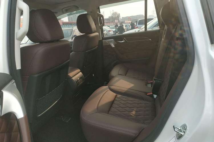 Used Haval H9 2022 2.0T Gasoline 4x4 Smart Enjoyment Version 5 Seats Left Rear Seat