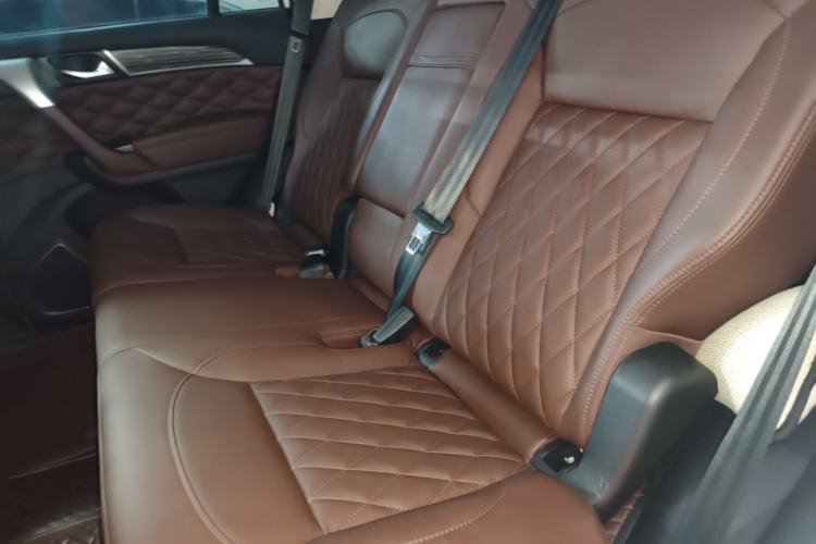 Used Haval H9 2022 2.0T Gasoline 4x4 Luxury 7-Seater Left Rear Seat