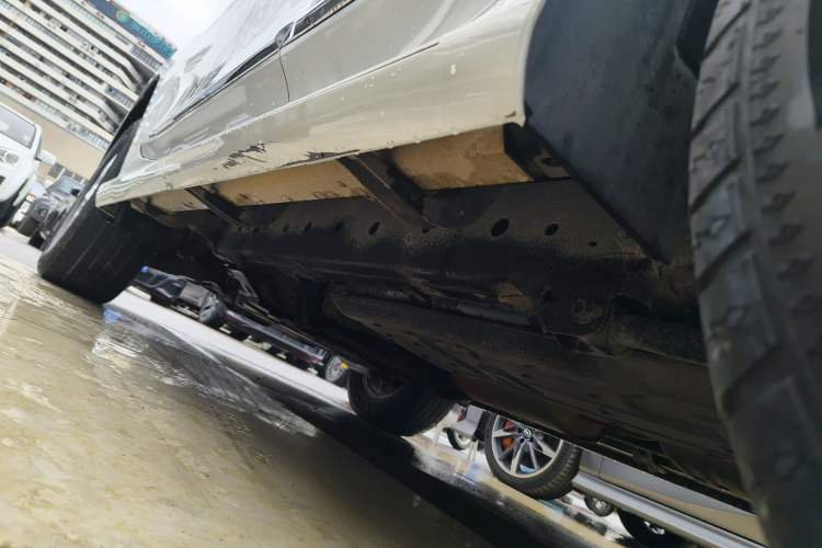 Used Haval H9 2022 2.0T Gasoline 4x4 Comfort Version 7 Seats Left Side Sill
