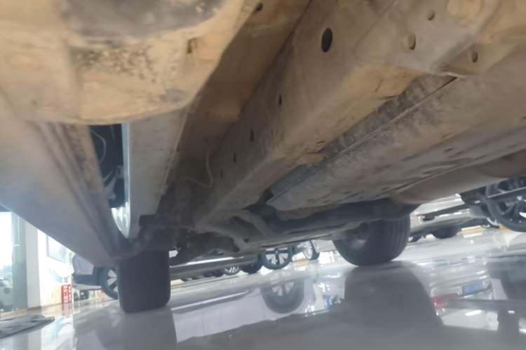 Used Haval H9 2022 2.0T Gasoline 4x4 Luxury 7-Seater Left Side Sill