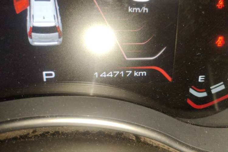 Used Haval H9 2022 2.0T Gasoline All-Wheel-Drive Versatile 5-Seater Odometer Close Up