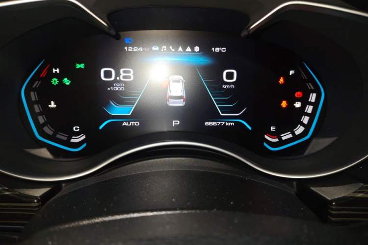 Used Haval H9 2022 2.0T Gasoline 4x4 Premium 5-Seater Odometer Close Up