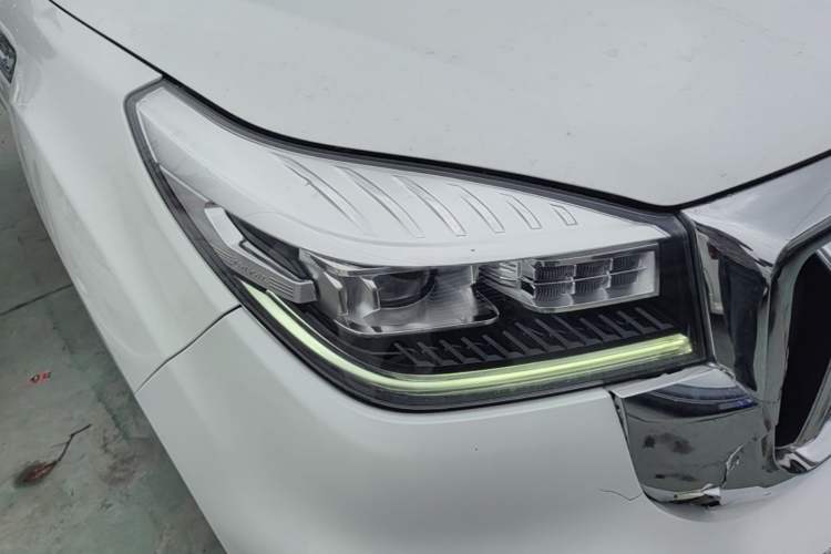 Used Haval H9 2022 2.0T Gasoline 4x4 Smart Enjoyment Version 5 Seats Right Front Headlight