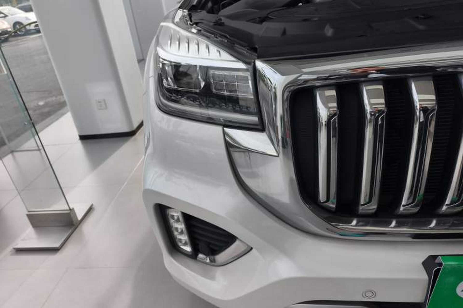 Used Haval H9 2022 2.0T Gasoline 4x4 Smart Enjoyment Version 5 Seats Right Front Headlight