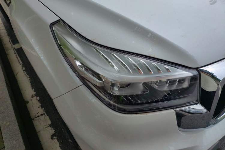 Used Haval H9 2022 2.0T Gasoline 4x4 Premium 5-Seater Right Front Headlight