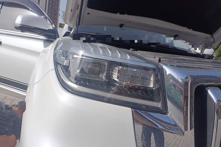 Used Haval H9 2022 2.0T Gasoline 4x4 Smart Enjoyment Version 5 Seats Right Front Headlight