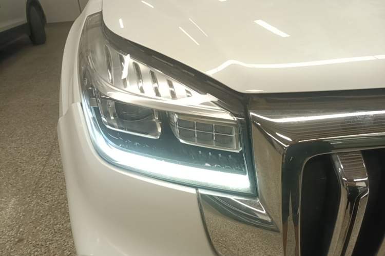 Used Haval H9 2022 2.0T Gasoline 4x4 Elite Model 5 Seats Right Front Headlight