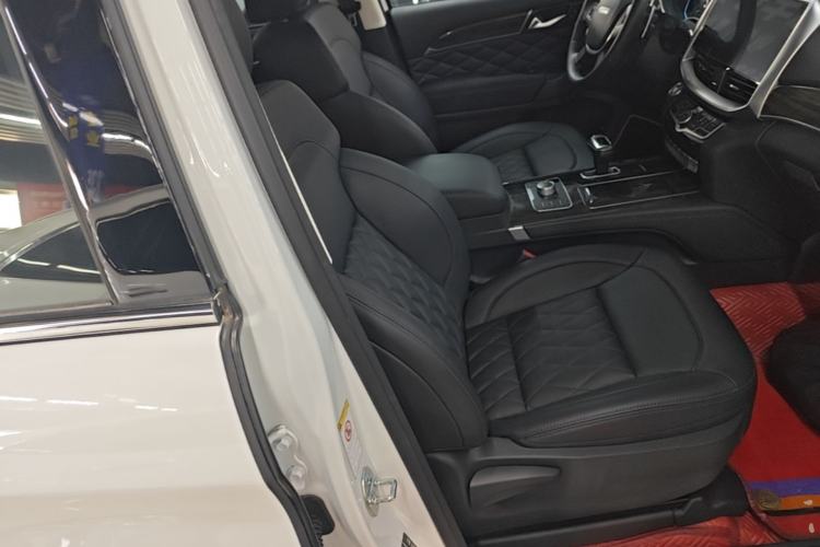Used Haval H9 2022 2.0T Gasoline 4x4 Comfort Version 7 Seats Right Front Seat