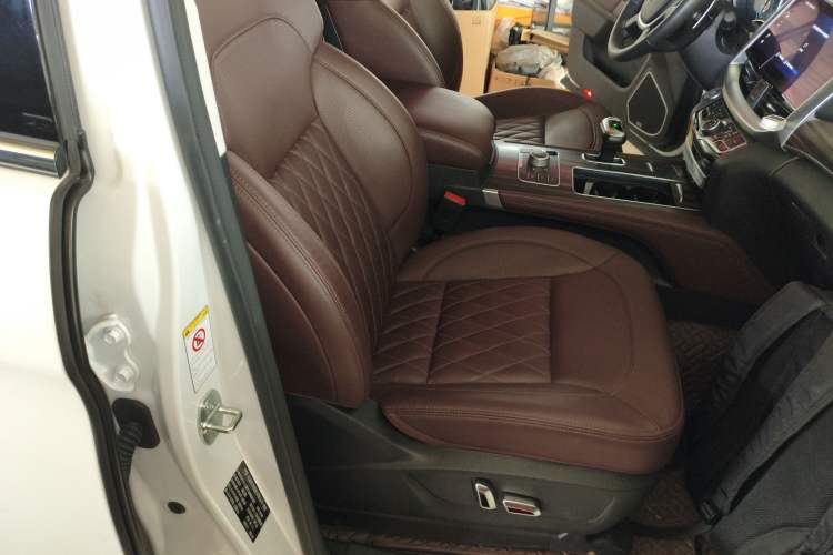 Used Haval H9 2022 2.0T Gasoline 4x4 Smart Enjoyment Version 5 Seats Right Front Seat