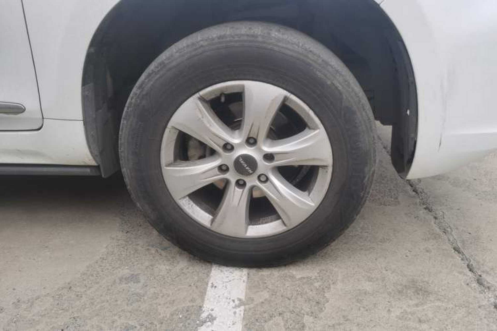 Used Haval H9 2022 2.0T Gasoline 4x4 Premium 5-Seater Right Front Wheel Hub