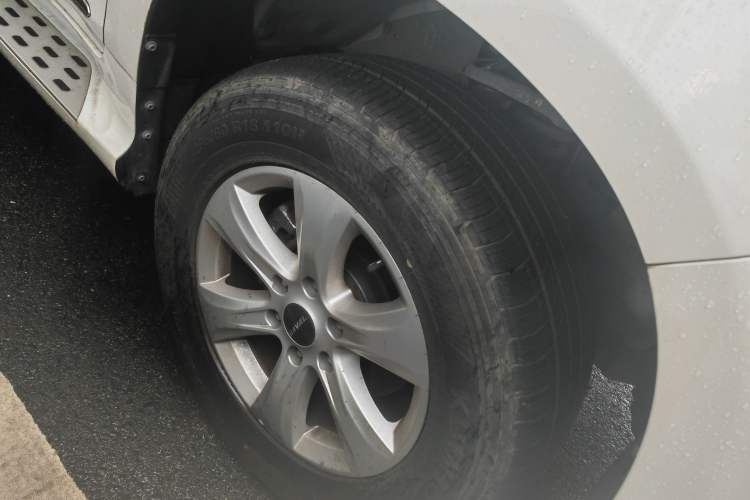 Used Haval H9 2022 2.0T Gasoline 4x4 Smart Enjoyment Version 5 Seats Right Front Wheel Hub