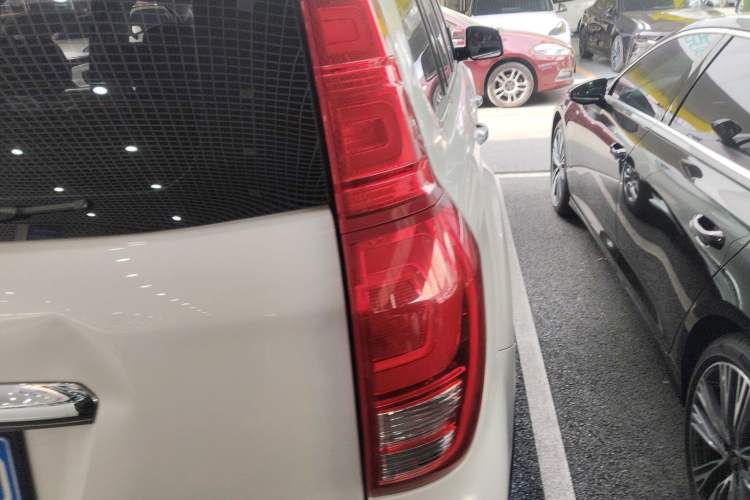 Used Haval H9 2022 2.0T Gasoline 4x4 Elite Model 5 Seats Right Rear Taillight