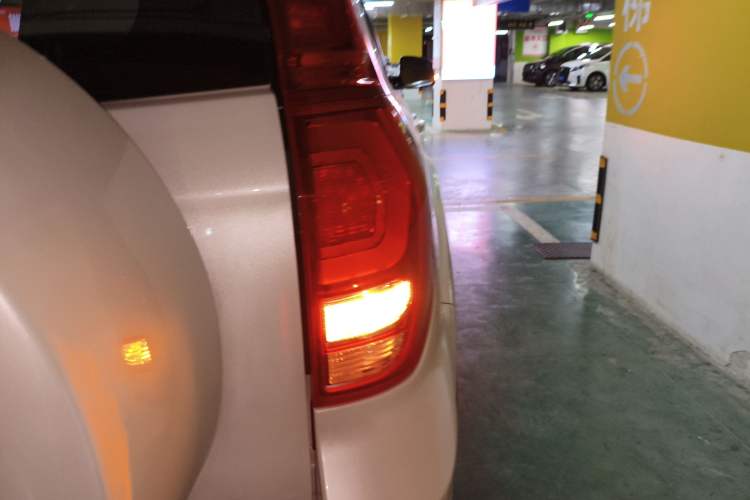 Used Haval H9 2022 2.0T Gasoline 4x4 Elite Model 5 Seats Right Rear Taillight