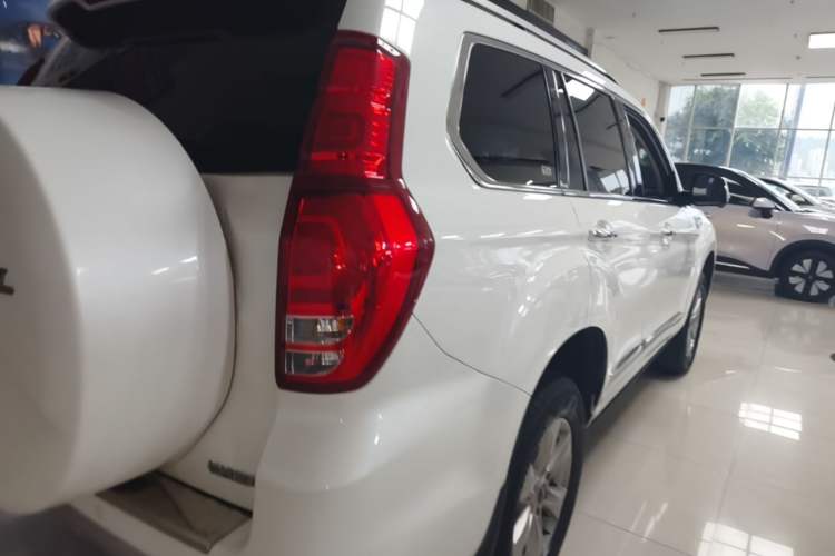 Used Haval H9 2022 2.0T Gasoline 4x4 Luxury 7-Seater Right Rear Taillight