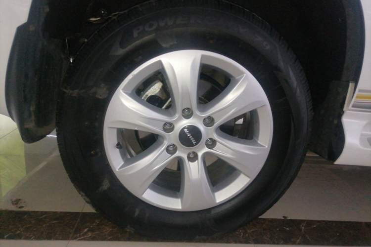 Used Haval H9 2022 2.0T Gasoline 4x4 Smart Enjoyment Version 5 Seats Right Rear Wheel Hub