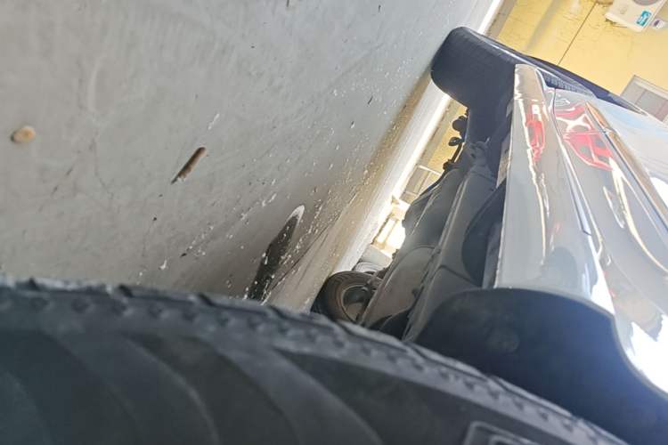 Used Haval H9 2022 2.0T Gasoline 4x4 Smart Enjoyment Version 5 Seats Right Side Sill