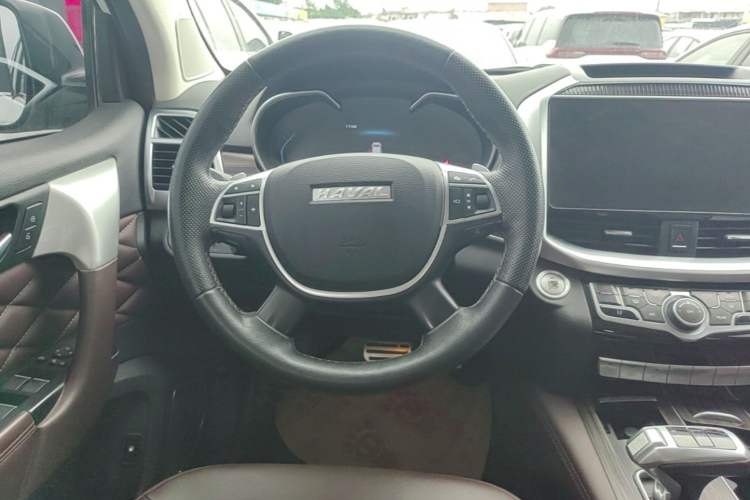 Used Haval H9 2022 2.0T Gasoline 4x4 Smart Enjoyment Version 5 Seats Steering Wheel