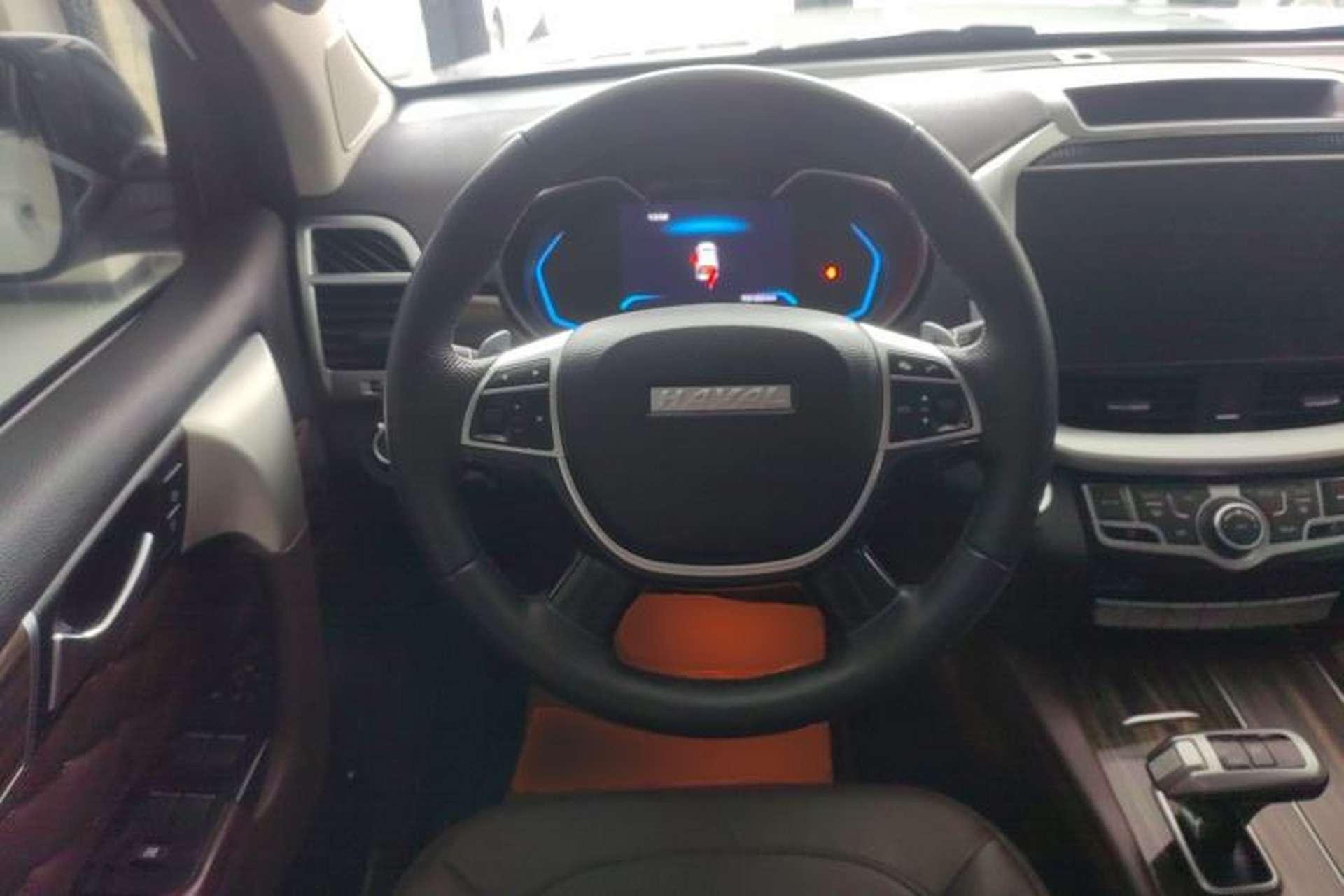 Used Haval H9 2022 2.0T Gasoline 4x4 Smart Enjoyment Version 5 Seats Steering Wheel