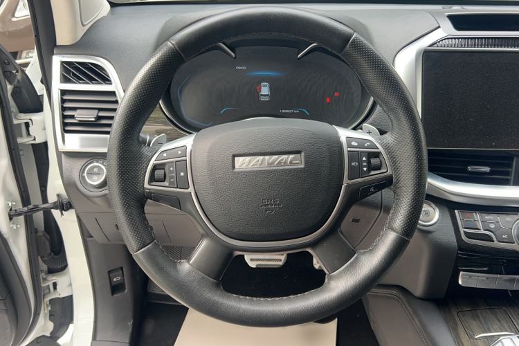 Used Haval H9 2022 2.0T Gasoline 4x4 Elite Model 5 Seats Steering Wheel