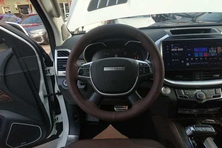 Used Haval H9 2022 2.0T Gasoline 4x4 Smart Enjoyment Version 5 Seats Steering Wheel