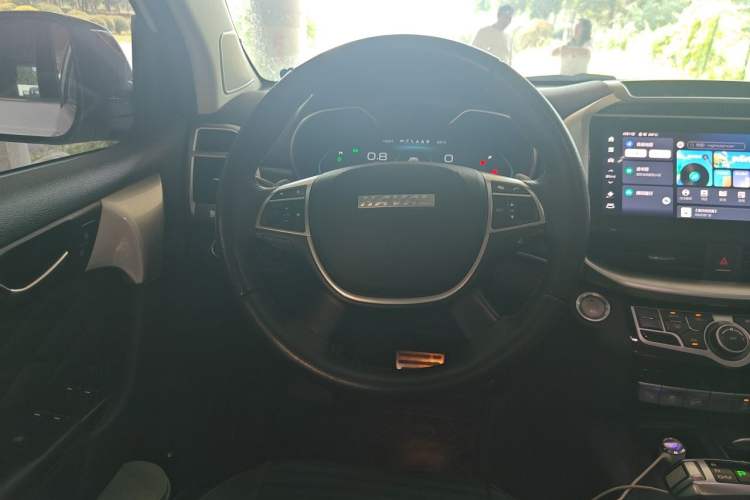 Used Haval H9 2022 2.0T Gasoline 4x4 Comfort Version 7 Seats Steering Wheel