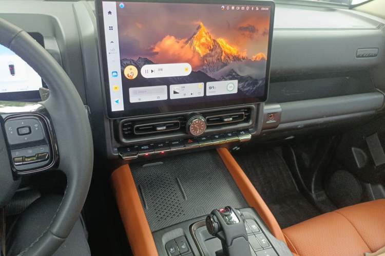 Used Haval H9 2024 2.4T Diesel 4x4 Extreme Edition Audio And AC Panel
