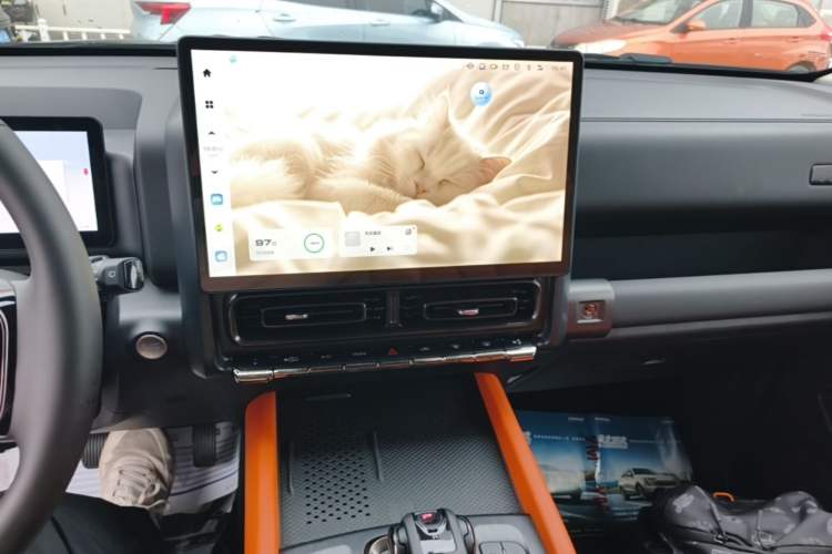 Used Haval H9 2024 2.0T Gasoline All-Wheel-Drive Extreme Edition Audio And AC Panel