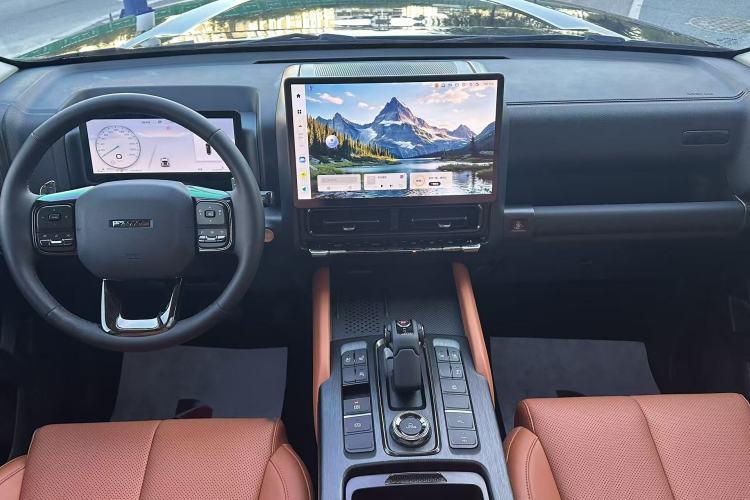 Used Haval H9 2024 2.0T Gasoline All-Wheel-Drive Extreme Edition Audio And AC Panel