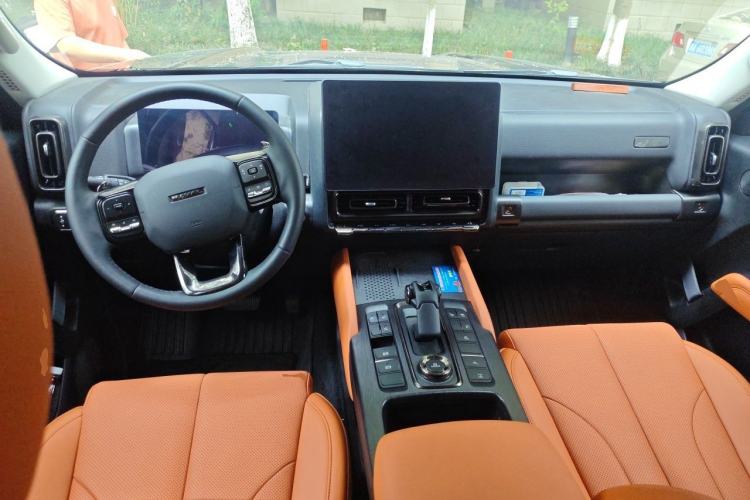 Used Haval H9 2024 2.4T Diesel 4x4 Extreme Edition Center Console